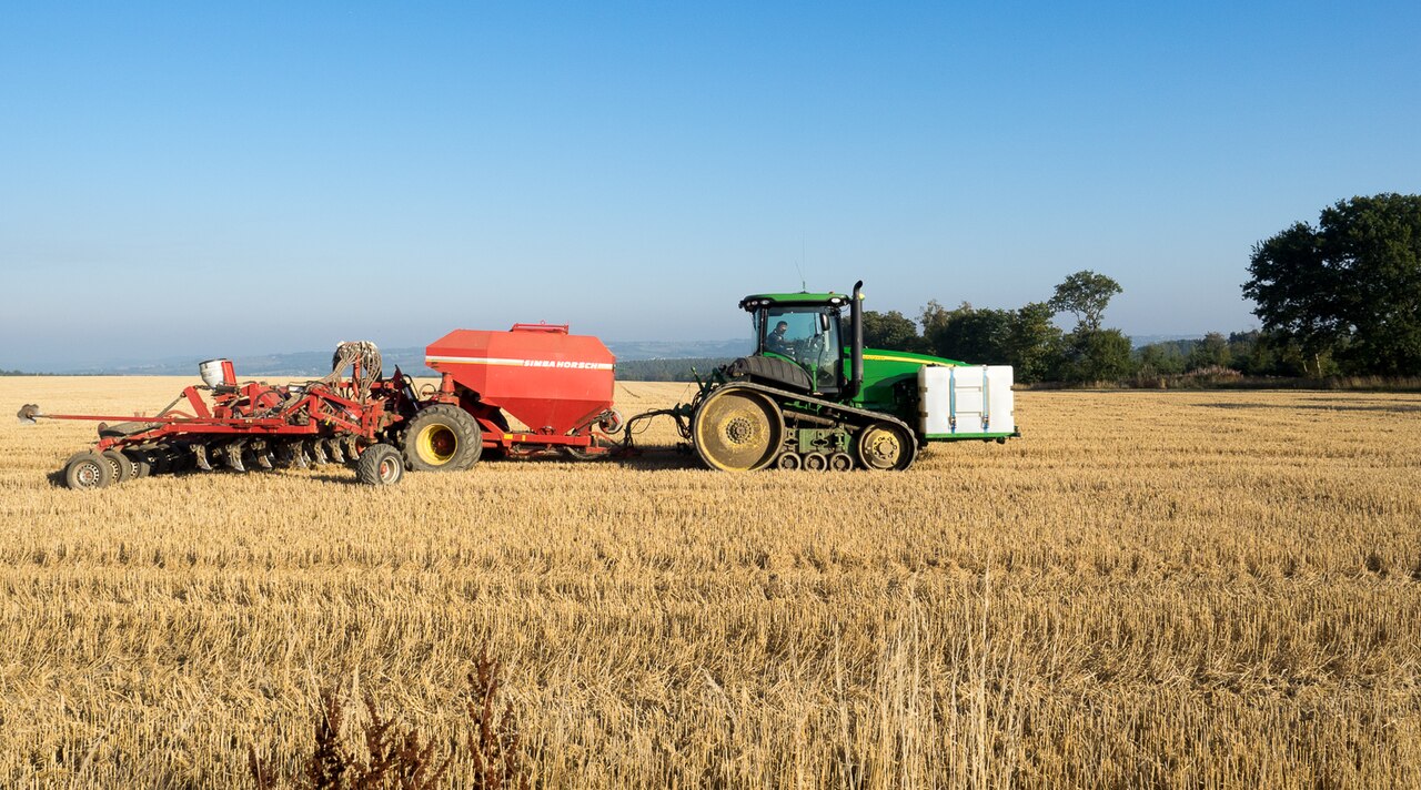 Newtec rozszerza ofertę - teraz sprzedaje Case i Steyr