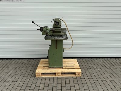 Tool sharpening machines