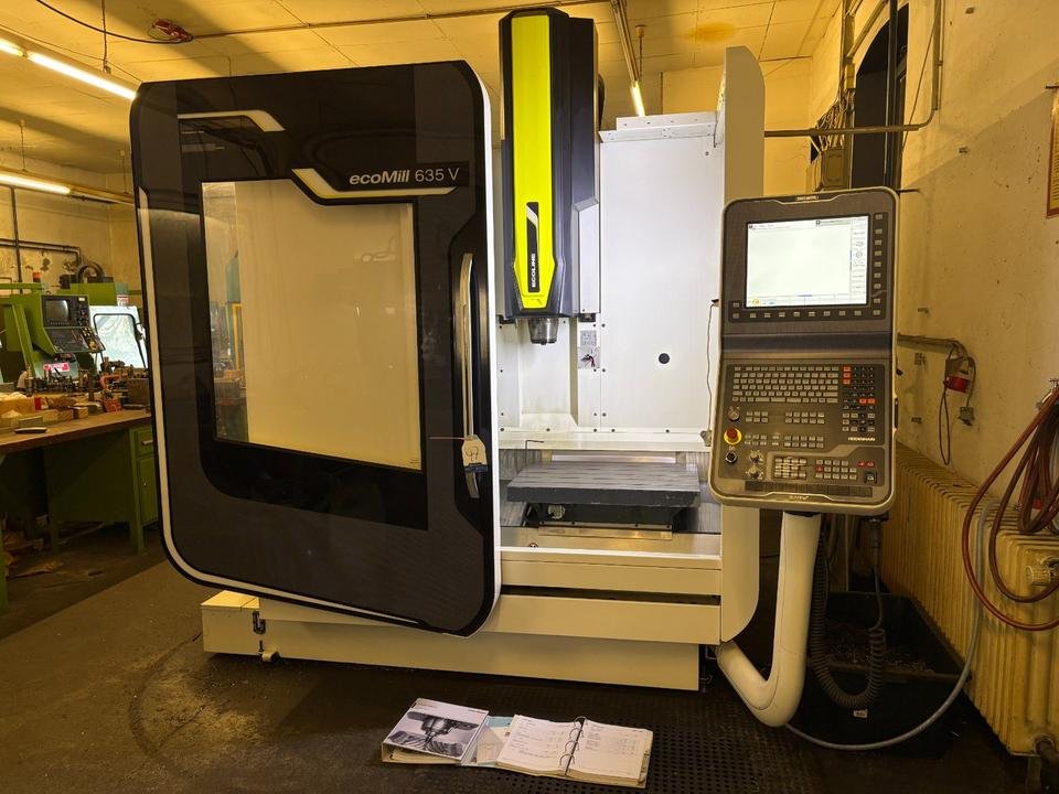 DMG MORI ECOMILL 635 V CNC Vertikalbearbeitungszentrum