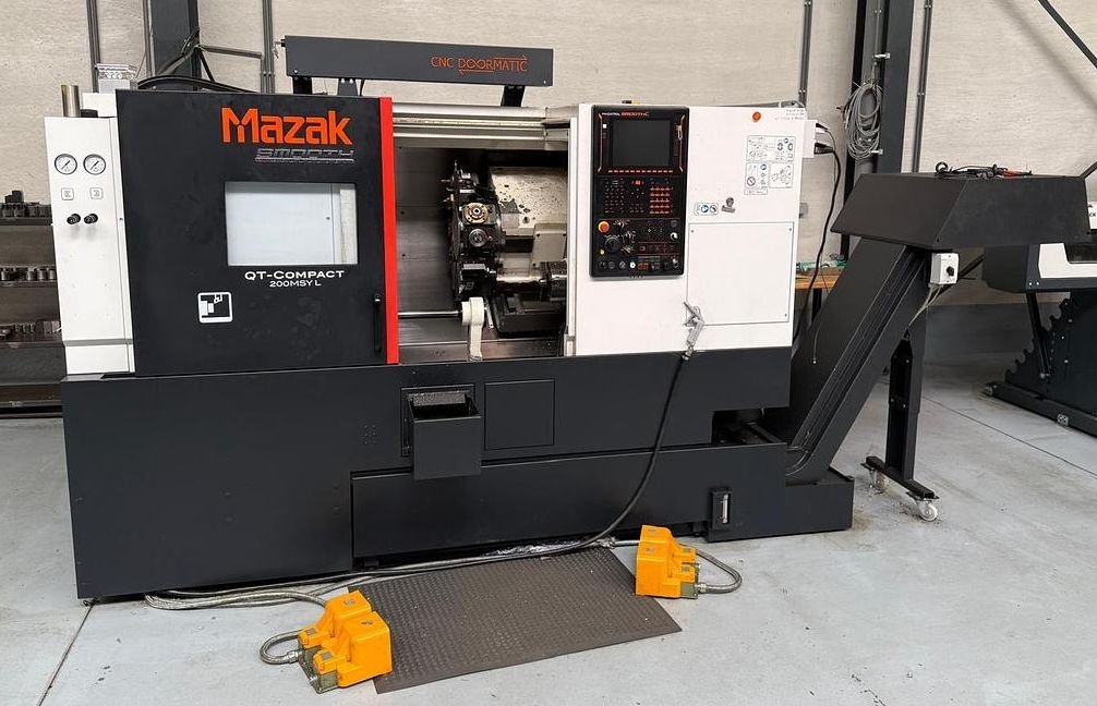 CNC Turning Centers MAZAK Quick Turn 200 MSY-L Compact