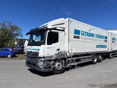 LKW mit Getränkeaufbau MERCEDES-BENZ Actros 5 mit Schwenwandkoffer und Ladebordwand gebraucht
