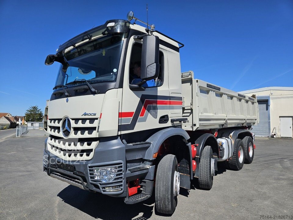 Dreiseitenkipper LKW Mercedes-Benz Arocs 3251 K 8x4 Bordmatik gebraucht
