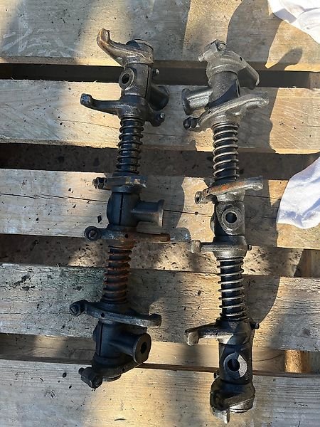 Massey Ferguson 3690, BJ 1991, Kipphebelwelle, V836007816, Stückpreis