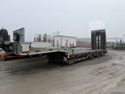 Tieflader-Sattelauflieger Humbaur HTS30  3 Achs Satteltieflader mit Radmulden gebraucht