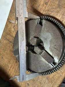 Drei-Backen-Futter für Drehmaschine / Drechselmaschine