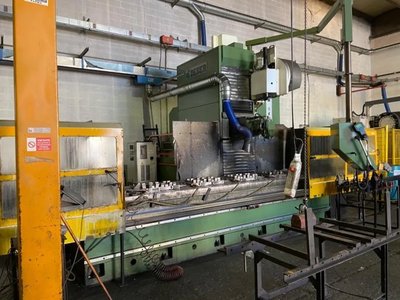 DEBER - MDM4 - CNC fréza pro pohyblivé sloupy - 2001