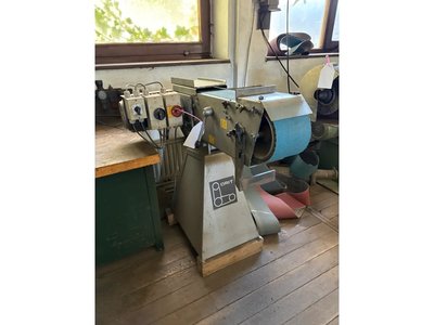 GRIT GST 150 / 4 bruska pásu - 2000