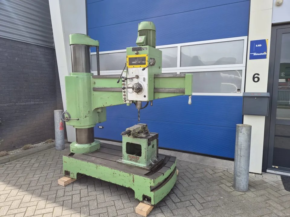 MECOF - 40 C - Радіальна бурова машина з кубом і затиском