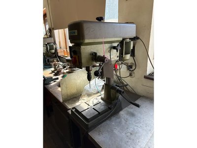 IXION BT 6 stolní vrtačka