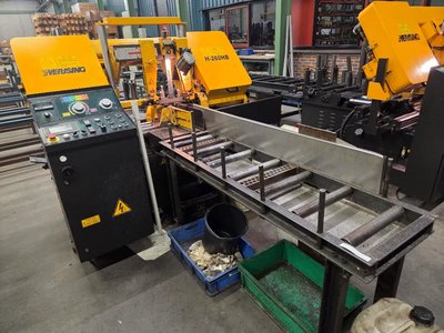Everising - 2011 - H 260 HB - CNC-Bandsägemaschine