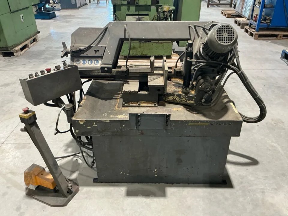 Uvema HU230DGH Metall-Horizontalkreissägemaschine