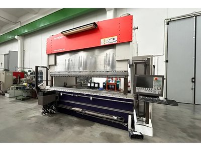 BYSTRONIC - P130/310 - CNC-Pressbremse - 2003