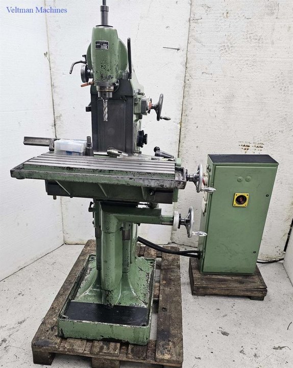 Machine milling machine cover FP1
