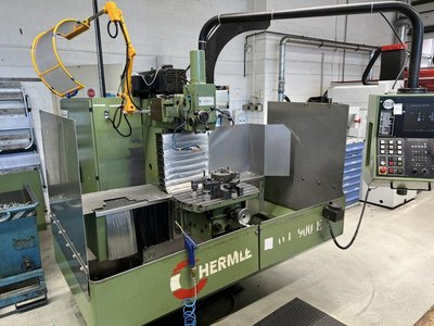 Uniwersalna frezarka CNC HERMLE UWF 900 E