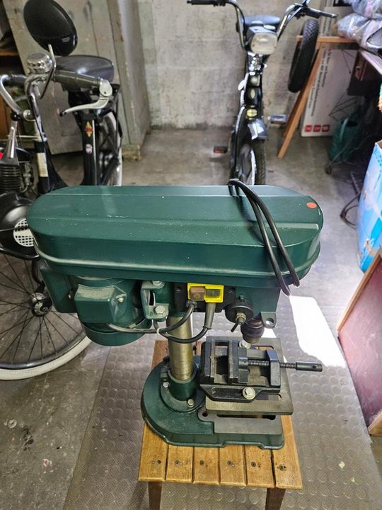 Standbohrmaschine