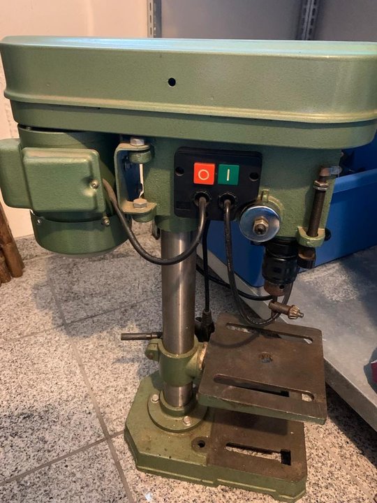 Standbohrmaschine