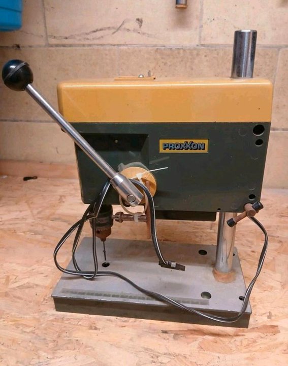 Modellbau Standbohrmaschine