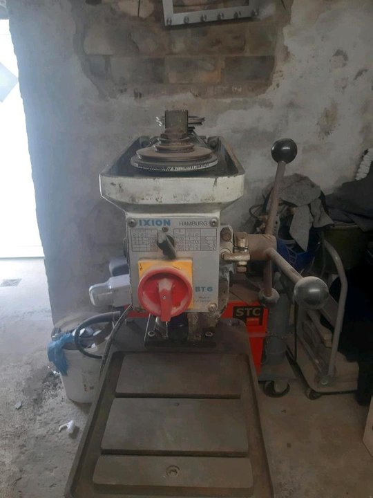 Tischbohrmaschine