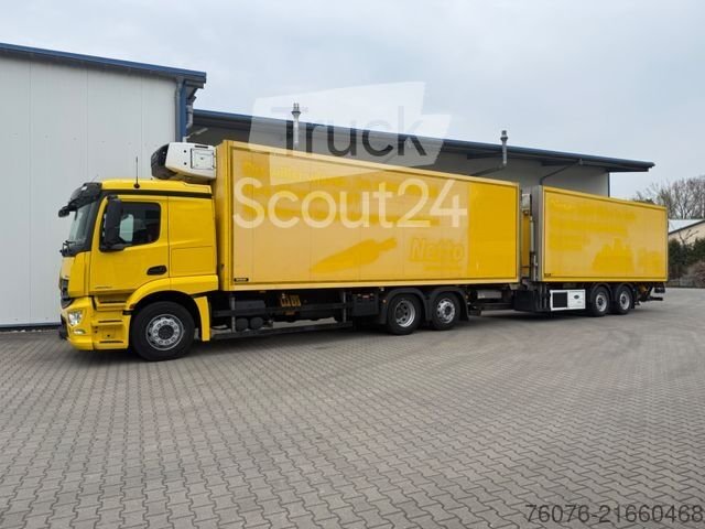 Kühlkoffer-LKW MERCEDES-BENZ 2540 LL 6x2/4 Kühlkoffer 8.2m LBW 2,5t  Carrier gebraucht