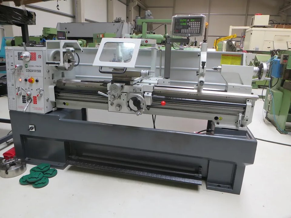 AYEL-TECH - CD 6241 x 1500 - Leit- und Zugspindeldrehmaschine