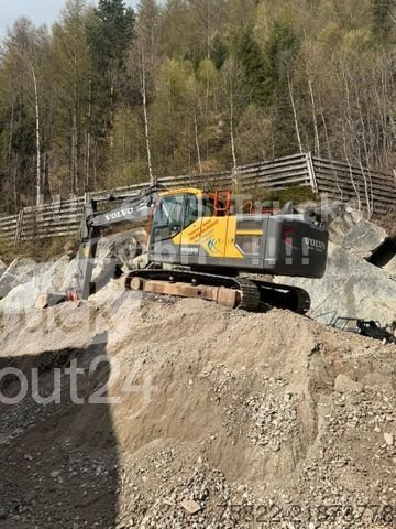 Kettenbagger VOLVO EC 220 / SW + 2 Löffel gebraucht