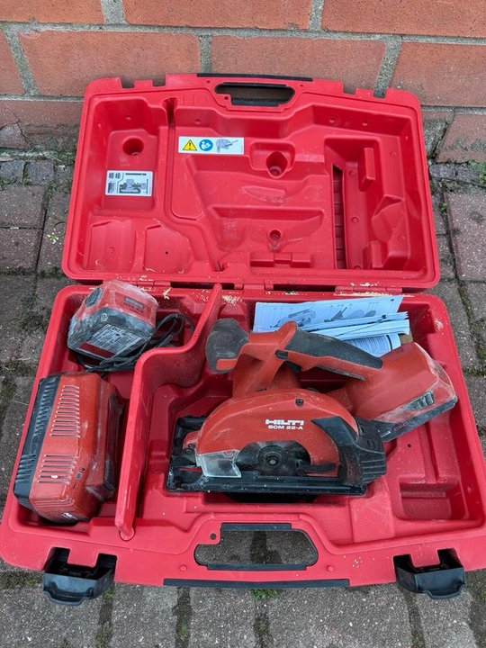 Hilti SCM 22 Akku Kreissäge Handkreissäge Säge Holz Metall Makita