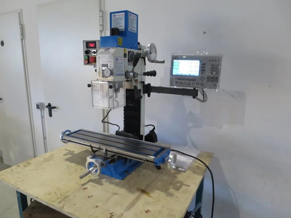HBM BF 25 DRO BIG буровая и фрезерная машина