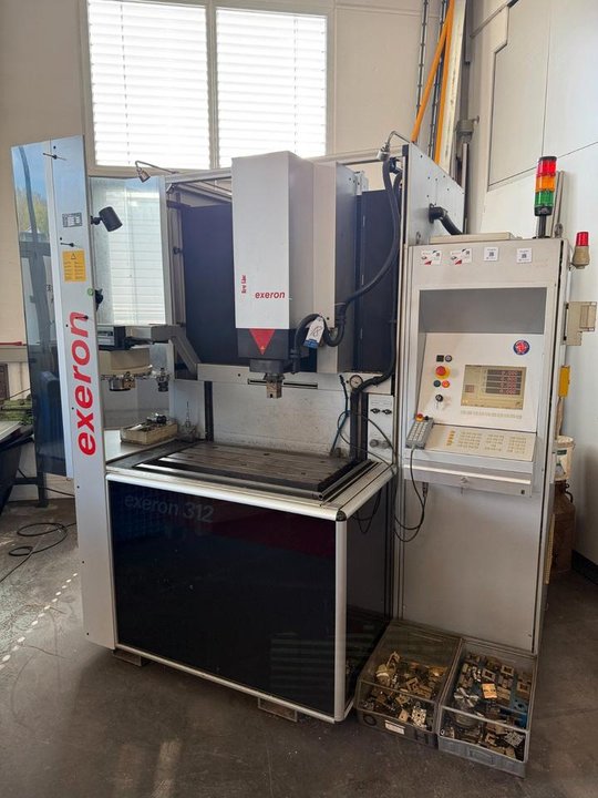 EXERON 312 Senkerodiermaschine
