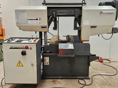 DANOBAT CR 260 Eine horizontale Bandsäge
