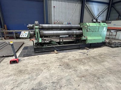 Chr. Hausler Maschinenfabrik – KRMA 2500x12 – Plattenwalze