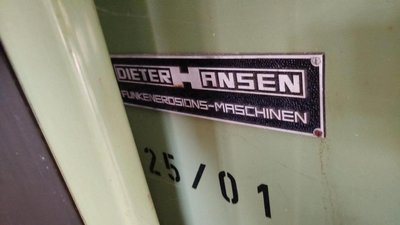 Senkerodiermaschine
