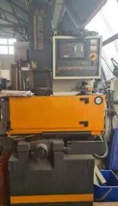 Erodiermaschine Senkerodiermaschine Mecrode Minim EDM 30 Sodick