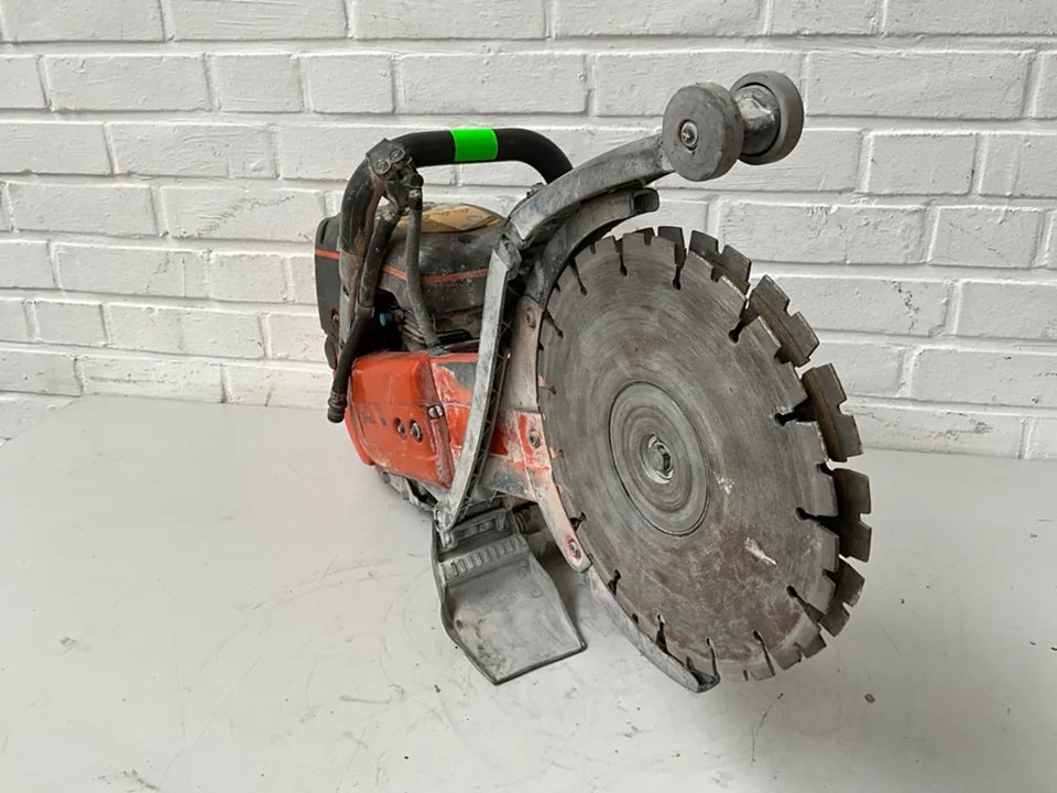 Husqvarna K760 Cut-N-Break Engine Tray Grinder