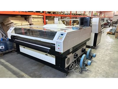 GOLDEN LASER JG-180100LD Laserschneide- und Gravurmaschine