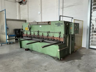 1981 SAGITA Manurhin 3116 Hydraulische Tafelschere