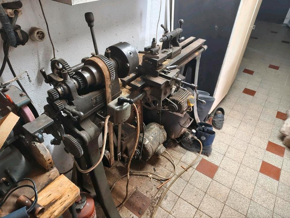 very old lathe