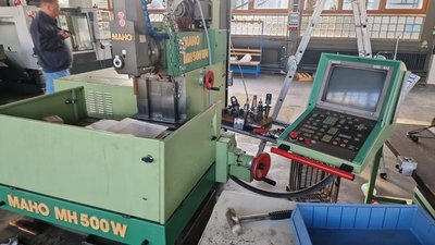 MAHO MH 500 W Універсальна фрезерна машина (3-віса)