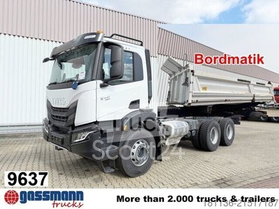 Kipper LKW Iveco X-Way AD300X46Z 6x4, Retarder, Bordmatik, Navi neu