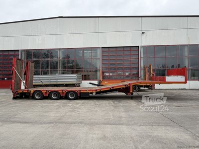 Tieflader-Sattelauflieger Kässbohrer LB3E  3 Achs Satteltieflader, komplett überfahrbar gebraucht