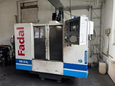 Gebrauchtes Bearbeitungszentrum CNC (vertikal) Fadal VMC 3016