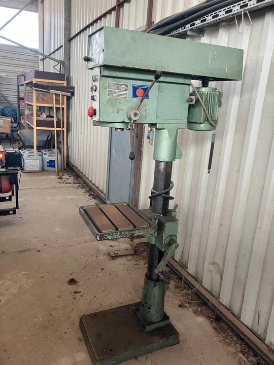 Säulenbohrmaschine BGU SB310S