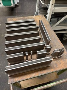 V6 - V80 Abkantpresse Werkzeug Matritze