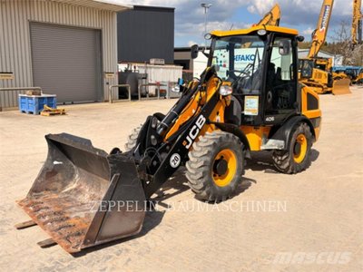 JCB 406