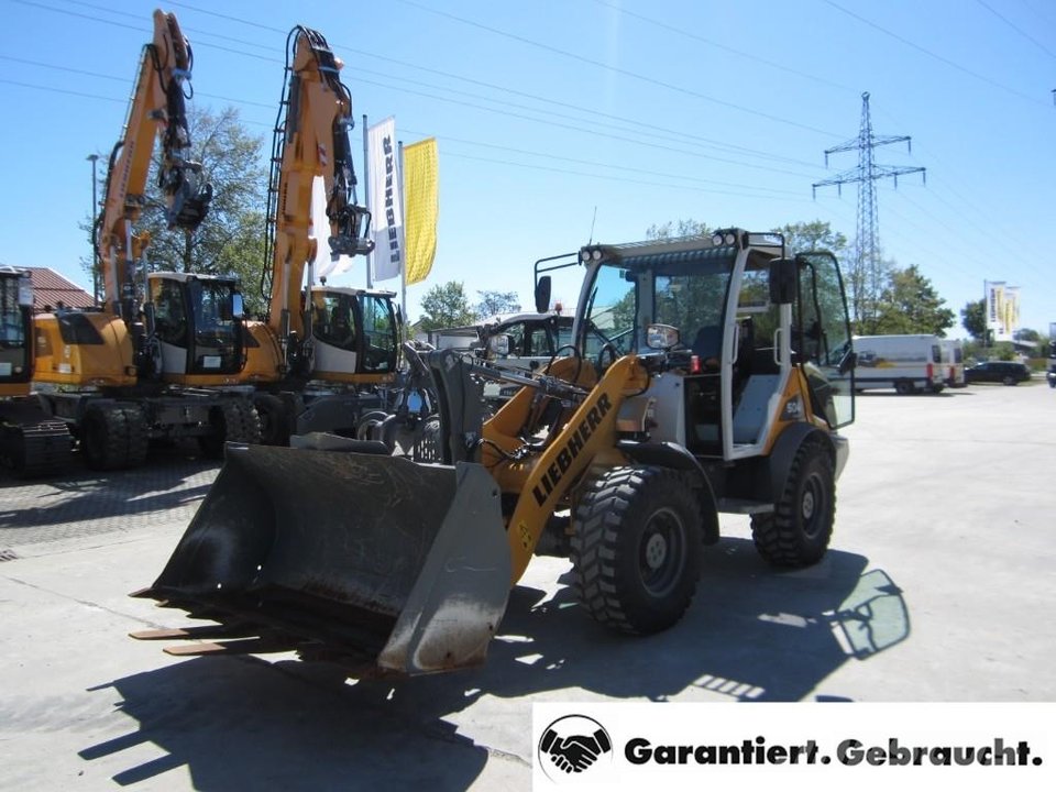 Liebherr L 504 Compact