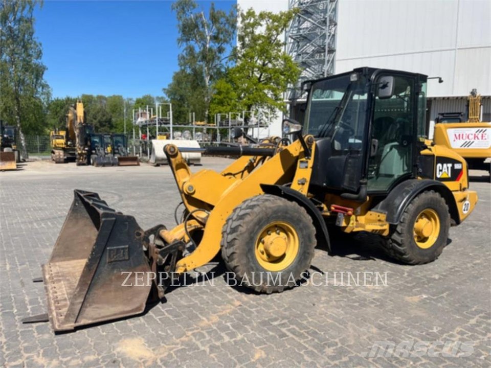 CAT 906H
