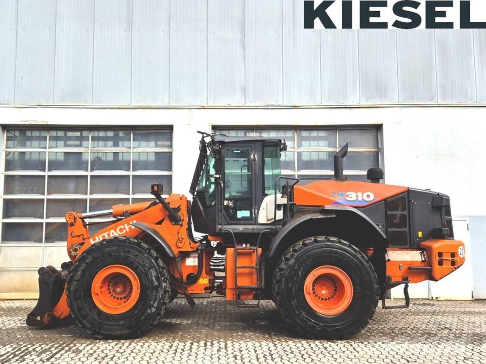 Hitachi ZW 310-6