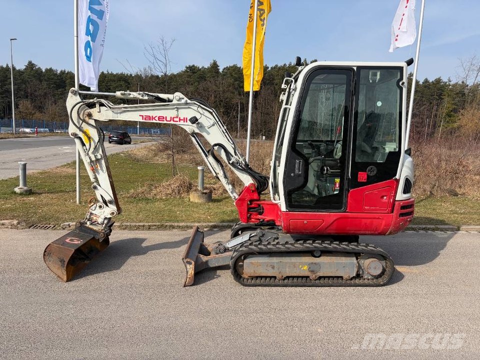 Takeuchi TB 230 V3