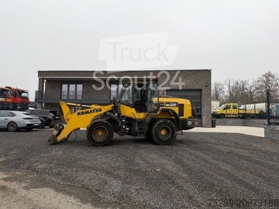 Radlader KOMATSU WA 320 -8 Radlader Highlift Vollgummi Wartung gebraucht