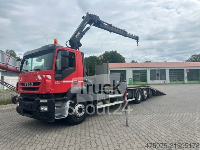 Autotransporter LKW IVECO AD260S36 / Hiab 166 Funk / Maschinentransporter gebraucht