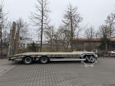 Humbaur HTD 30  3 Achs Tiefladeranhänger, Wenig Benutzt